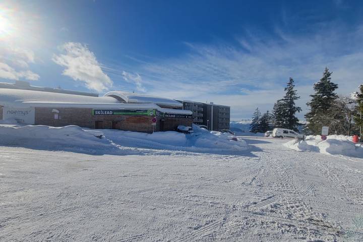 Ganze Wohnung, Ferienwohnung für 6 Personen mit Terrasse in Chamrousse, Nationalpark Écrins