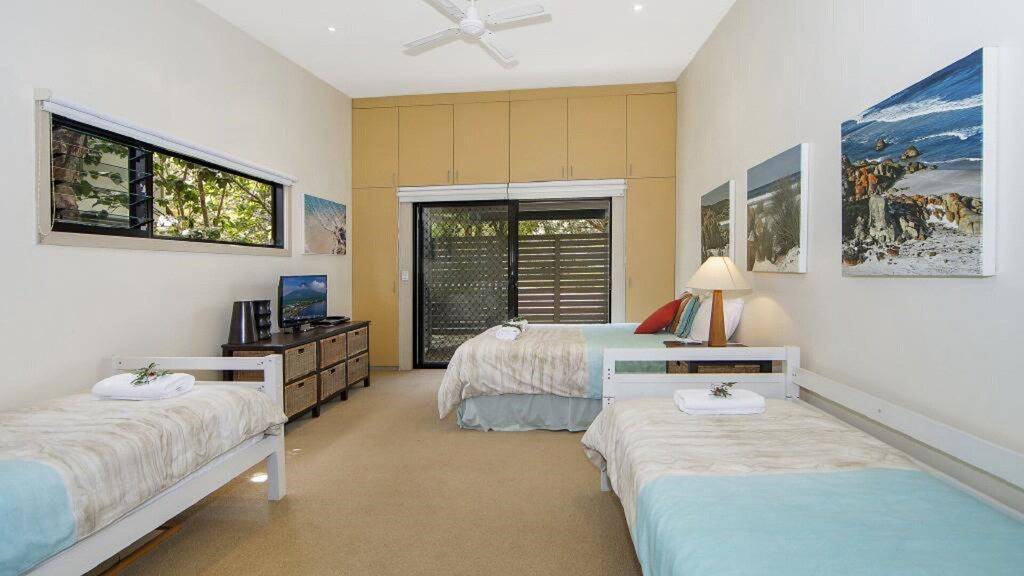 Two Waters by Holidayco. in Pearl Beach, New South Wales