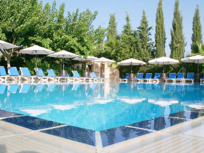Holiday rental for 2 people, with Balcony and Terrace as well as Garden and Children pool in Paphos
