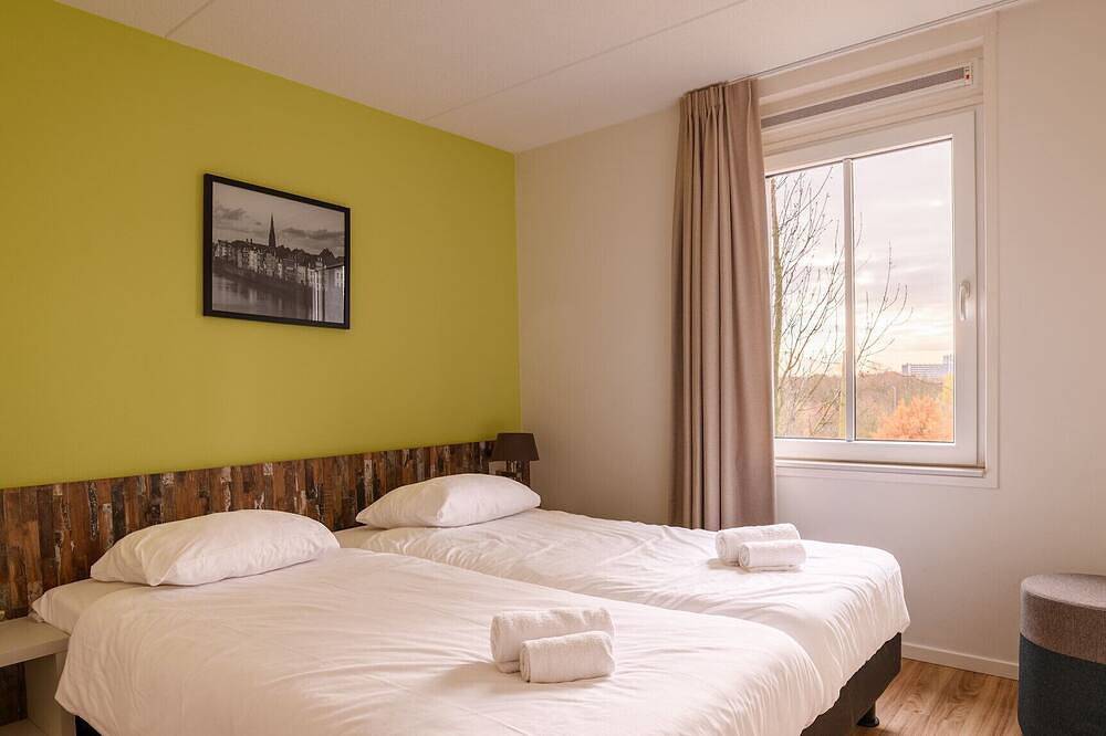 Comfort house - 7 bedrooms / 4 bathrooms in Maastricht, Limburg (Olanda)