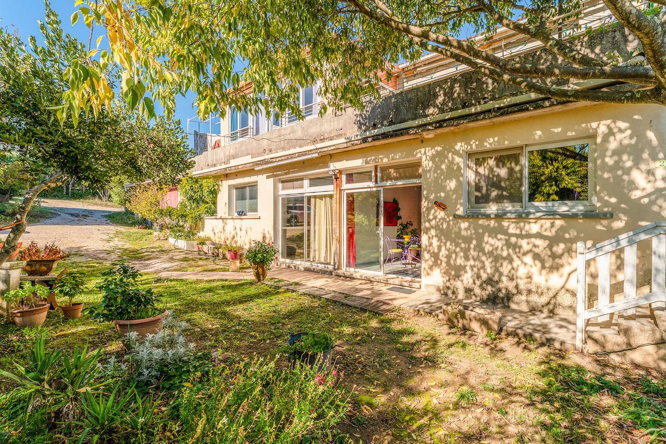 Ferienhaus 'Gîte - Le Samiege' mit privater Terrasse, Gemeinschaftsgarten & Wlan in Goudargues, Nimes und Umgebung