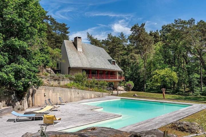 Location de vacances pour 12 personnes, avec Terrasse ainsi que Jardin et Piscine à Le Vaudoué