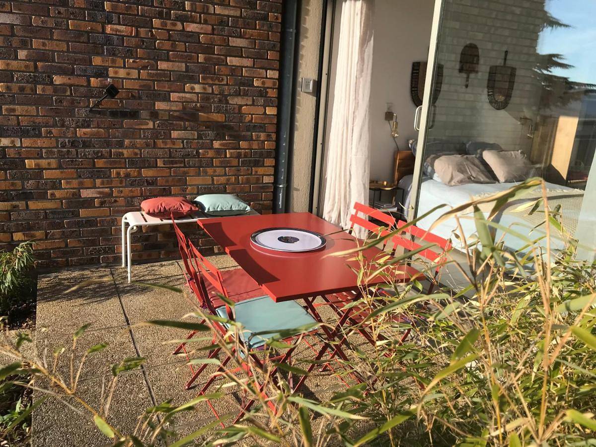 Appartement de vacances entier, Chez Isa, espace prive,1 chambre, salle de bain, coin cuisine, terrasse, jardin, entrée autonome, parking in Ceyrat, Parc naturel régional des Volcans d'Auvergne