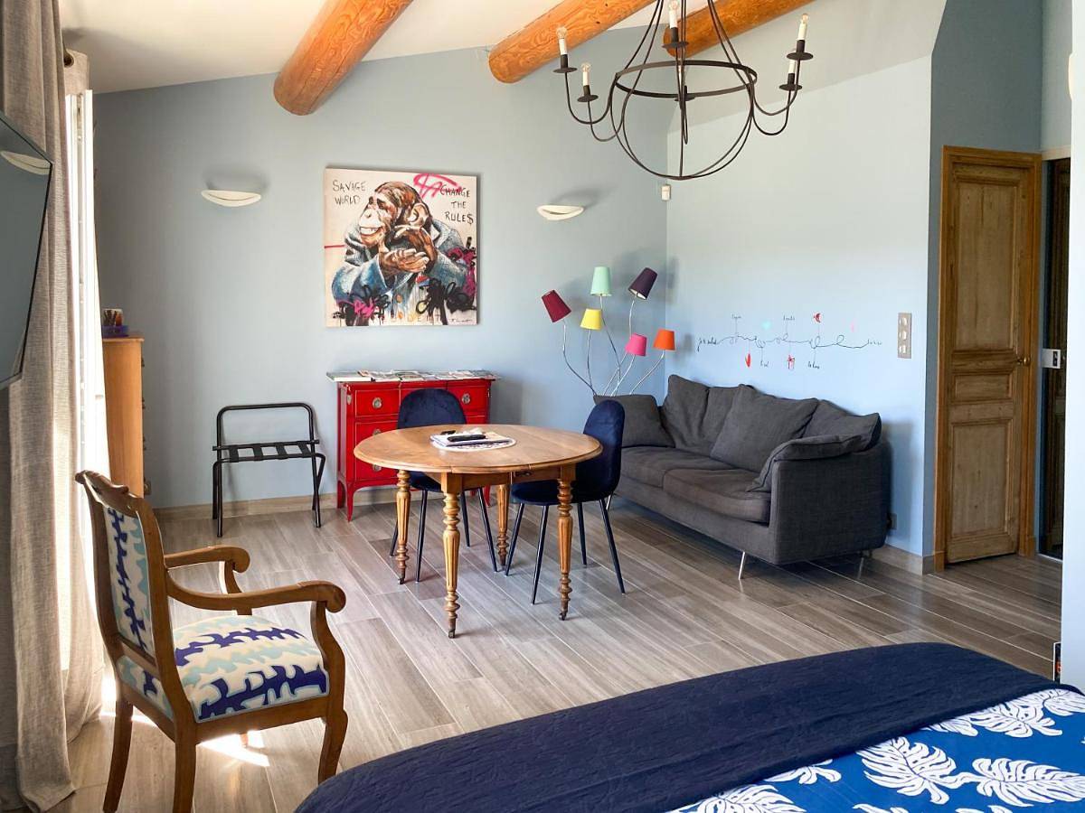 La chamade grande chambre B&B indépendante in Ventabren, Côte méditerranéenne (France)