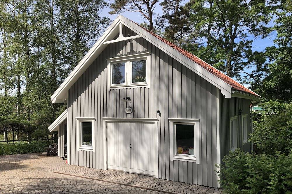 Studio Southwest of Göteborg in Kungsbacka, Kullavik