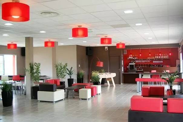 Camping pour 2 personnes, avec piscine et terrasse, animaux acceptés dans Centre-Val de Loire - 3