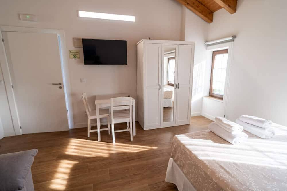 Entire apartment, Casa Viña · Apartamento Rural para 4 huéspedes in Carreño, Costa Verde (Spain)