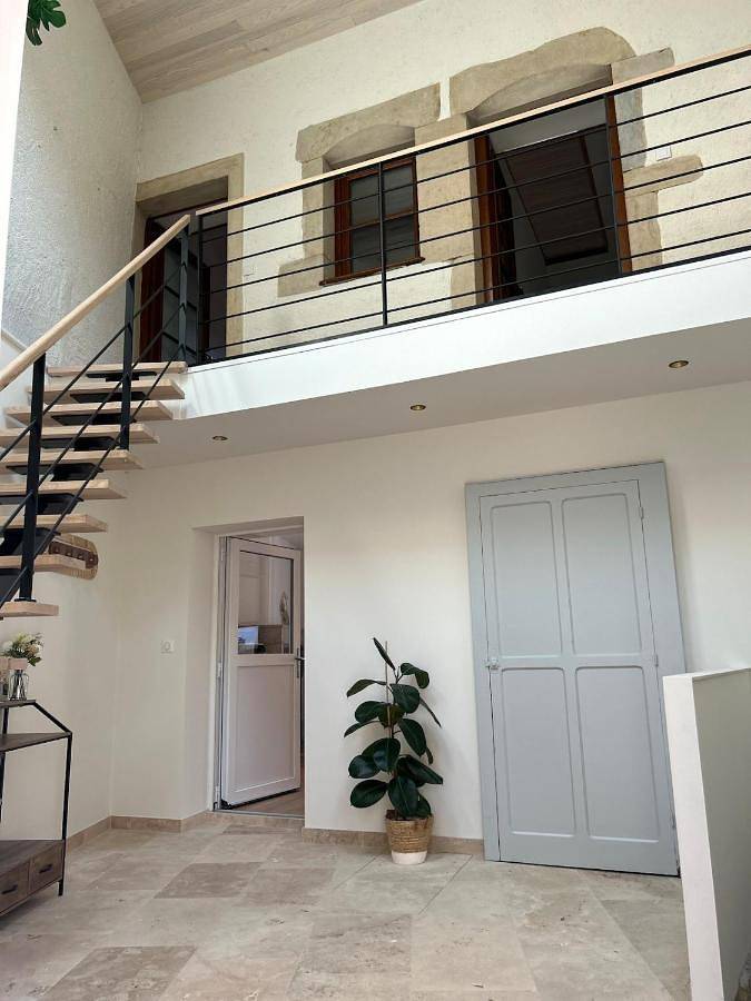 Gîte pour 6 personnes, avec balcon à Pesmes