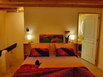 Chambre d’hôte pour 3 personnes, avec piscine et jardin dans Chambilly