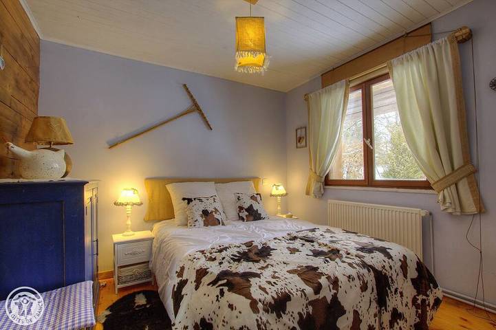 Gîte pour 4 personnes, avec jacuzzi ainsi que jardin et terrasse, animaux acceptés à Thônes - 2