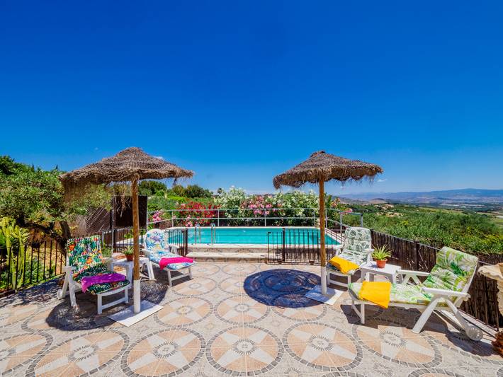 Villa voor 6 personen, met terras en tuin, met huisdier in Alhaurín de la Torre