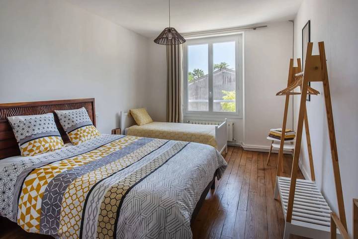 Pivoine Guest Room – Demeure Olea in Chérac, Saintes region