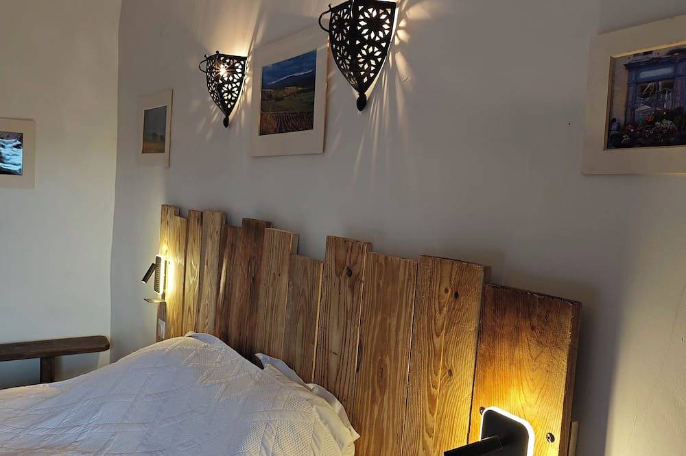 Le Portail D'airain in Villecroze, Draguignan en omgeving