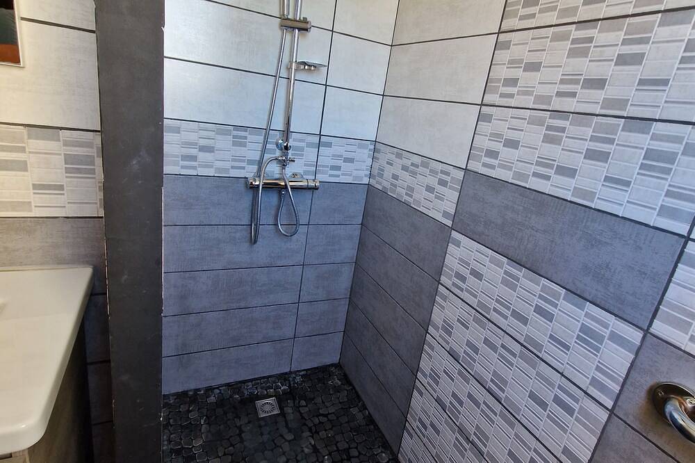 Villa 8 Personne Avec Clim et Piscine Privée in Caux-et-Sauzens, Región de Carcassonne