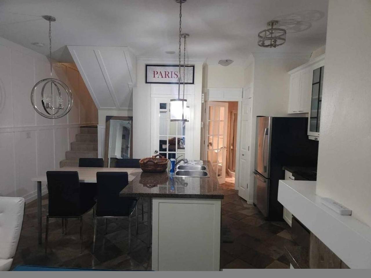 Chic Modern 2Br Yaletown Townhouse - Ultimate Comfort Convenience for a Prime Stay in Vancouver, Columbia Británica