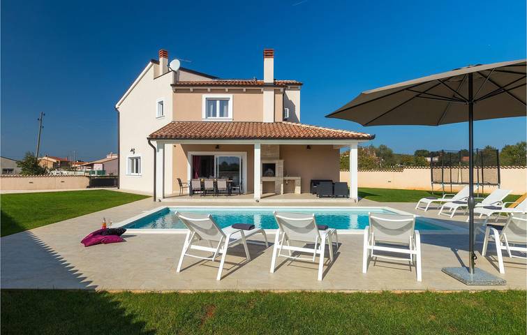 Location de vacances pour 8 personnes, avec jardin à Loborika - 2