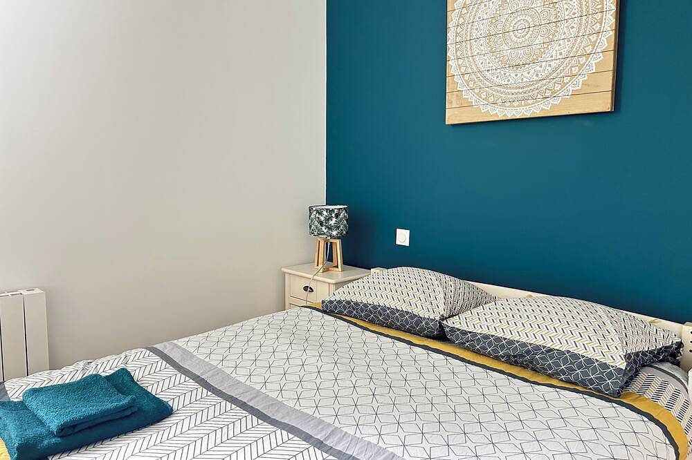 Apartamento entero, 2 bedroom apartment - Downtown Parthenay in Parthenay, Deux-Sèvres