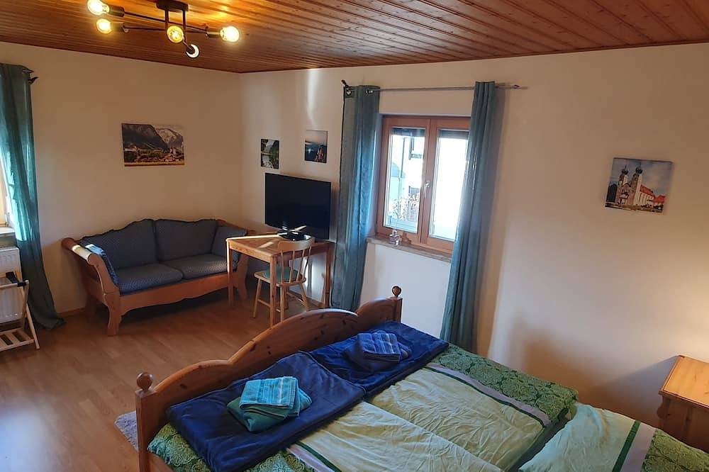 Ganze Wohnung, Ferienwohnung Alztal (mit Wallbox) in Altenmarkt an der Alz, Landkreis Traunstein