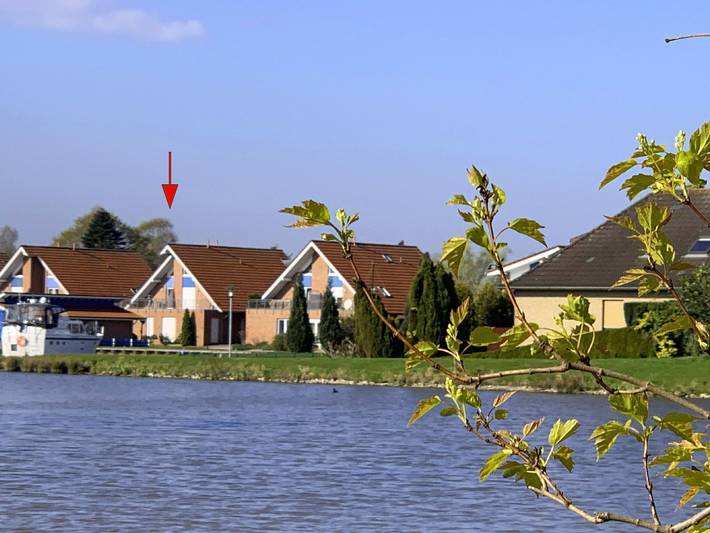 Ferienwohnung für 6 Personen, mit Balkon/Terrasse und Balkon sowie Seeblick in Leer und Umgebung - 4