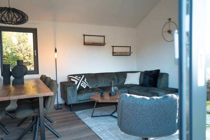 Ferienhaus für 8 Personen, mit Balkon/Terrasse und Terrasse sowie Garten am Biggesee - 3