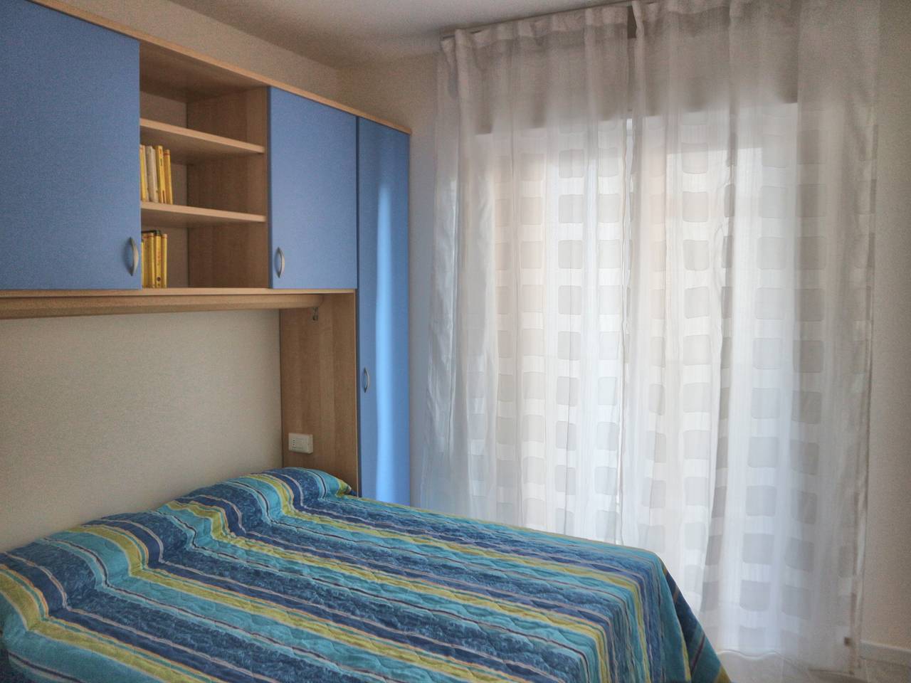 Entire apartment, Sea View Apartment with TV, AC & Parking, 2km from Beach in Lignano Sabbiadoro, Udine Province