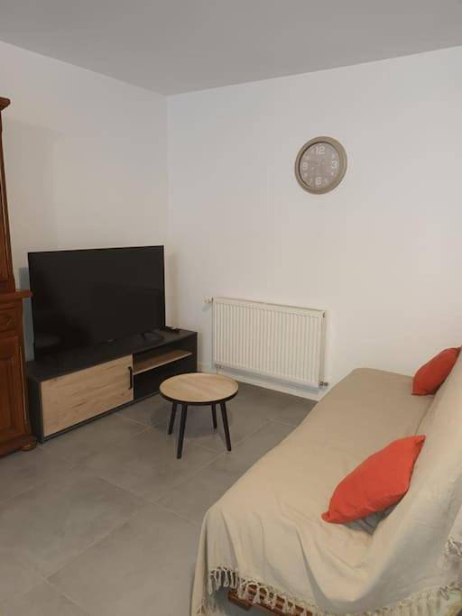 Gîte pour 5 personnes, avec jardin à Fourchambault - 4