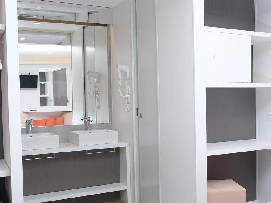 Camping Torre del Porticciolo - Mobilheim 2 personen - Mini Suite (keine Küche) in Sassari Provinz