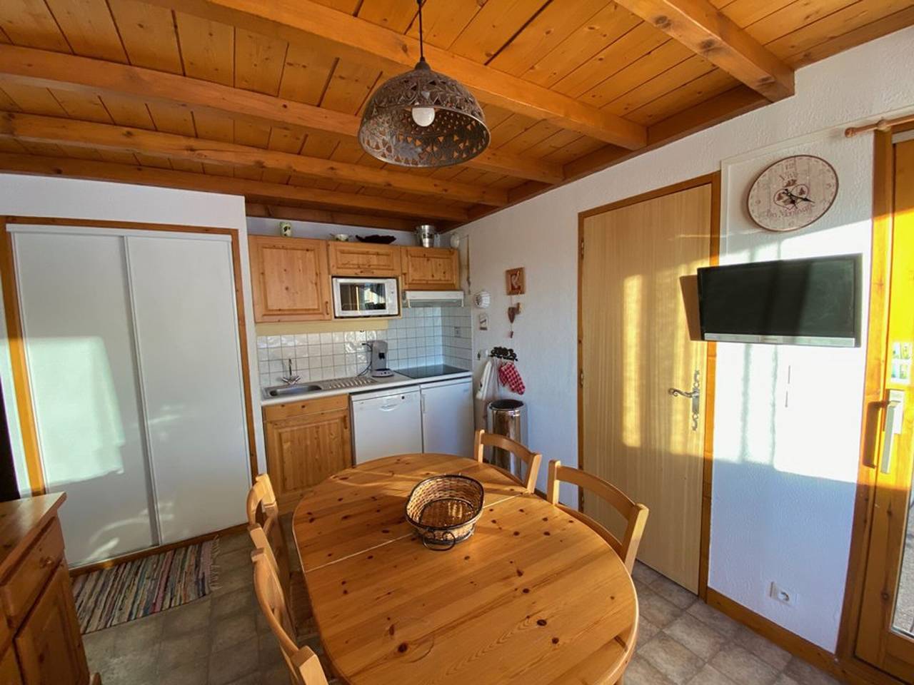 Apartamento entero, Crest-Voland: Apart 3 piezas con terraza, 4 pers, parking in Crest-Voland, Albertville region