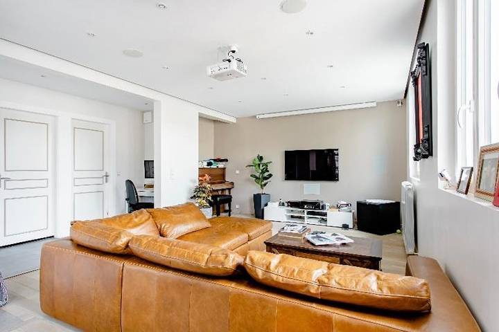 Gîte pour 2 personnes, avec Terrasse ainsi que Jacuzzi et Jardin à La Ferté-sous-Jouarre - 3