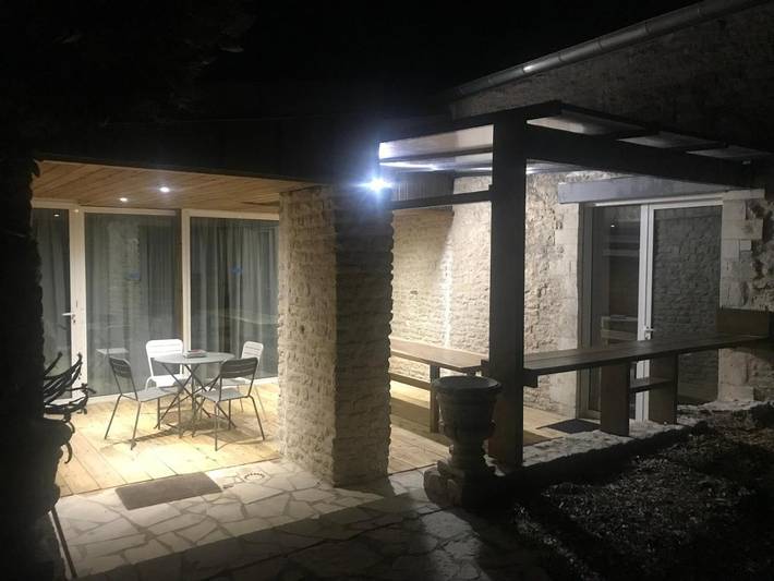 Location de vacances pour 13 personnes, avec jardin et vue à Marsilly - 4