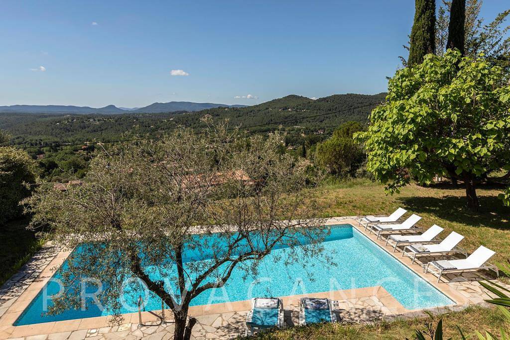 Lovely villa with pool, close to Seillans in Seillans, Region de Draguignan