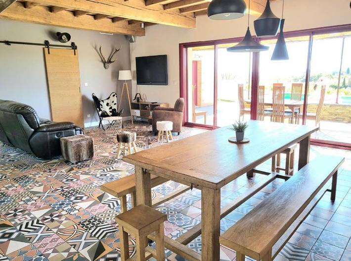 Location de vacances pour 8 personnes, avec vue ainsi que piscine et jardin à Massillargues-Attuech - 4