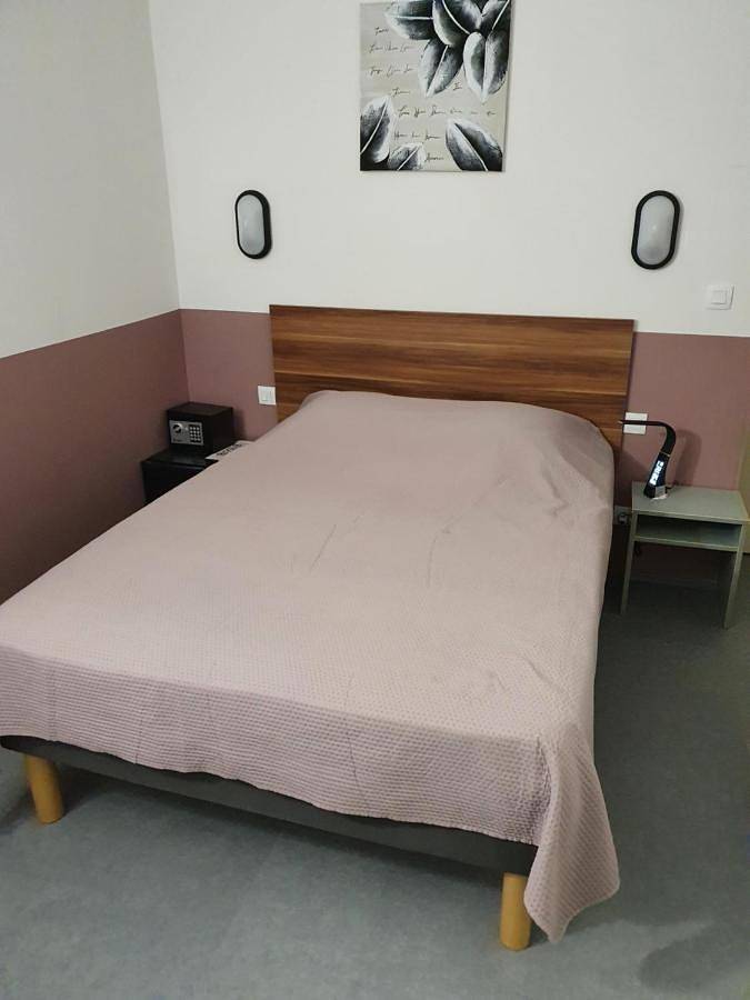 Hôtel pour 5 personnes, avec jardin et vue à Livron-sur-Drôme - 2