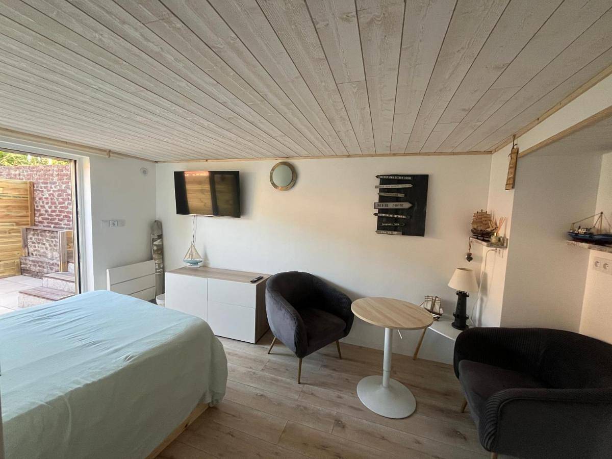 Double Room with Terrace in Dunkerque, Côte des dunes de Flandres