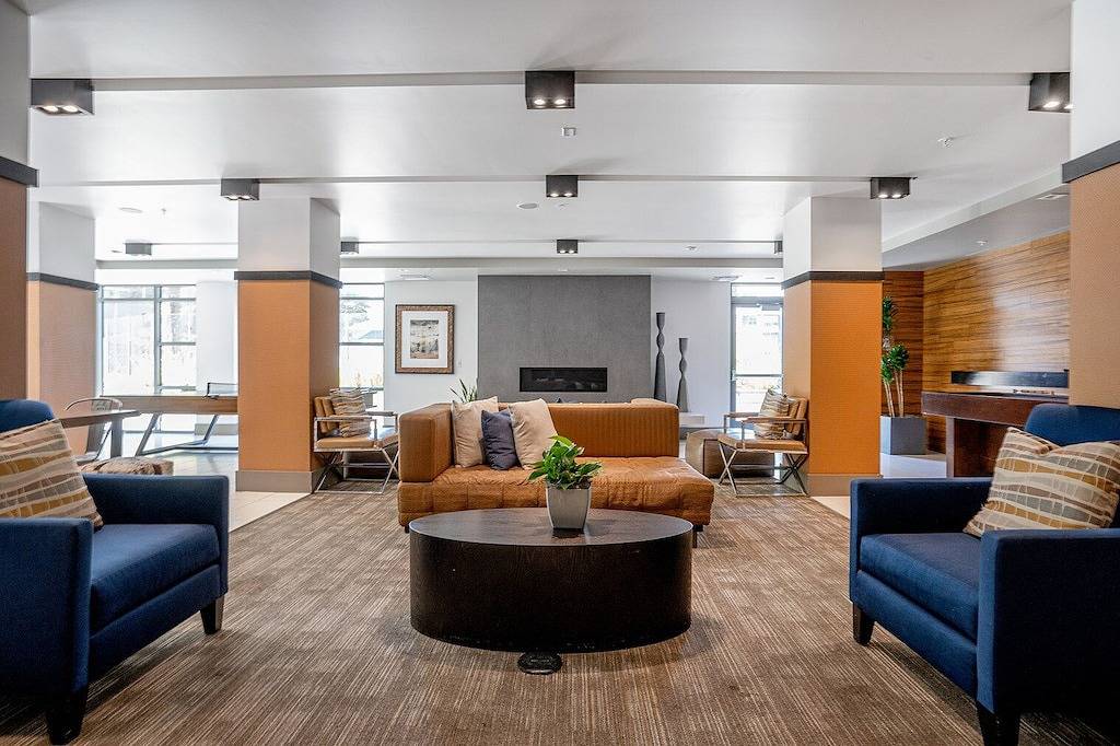 Ganze Wohnung, Sunny Redwood City 2Br w/ W/D, Pool, Bbq, walk to Caltrain, by Blueground in Redwood City, Silicon Valley