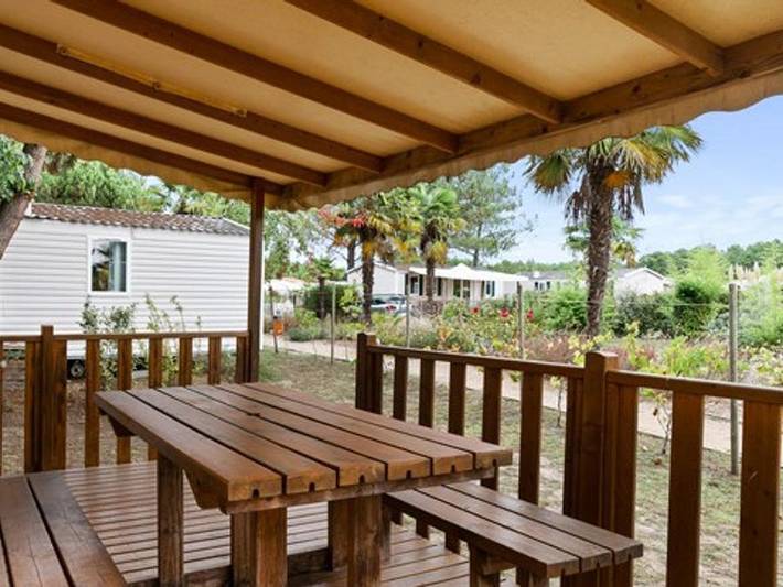 Camping Lou Souleï - Mobilheim 4 personen - Premium | 2 Zi. | 4 Pers. | Erhöhte Terrasse | 2 Bäder | Klimaanlage in Carry-le-Rouet, Mittelmeerküste (Frankreich)