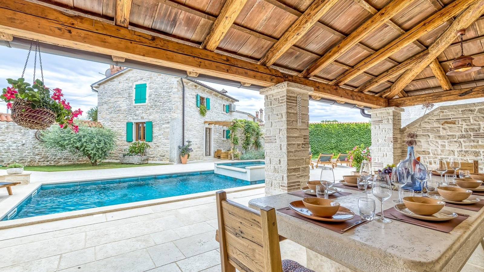 Villa Kata by Villas Guide in Selina, Zentralistrien