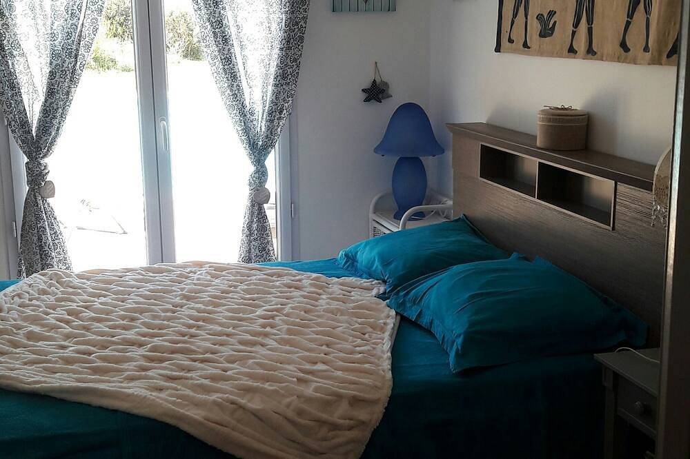 Chambre d'hôtes  à 10 mn d'Ajaccio et des plages, piscine. in Afa, Région d'Ajaccio