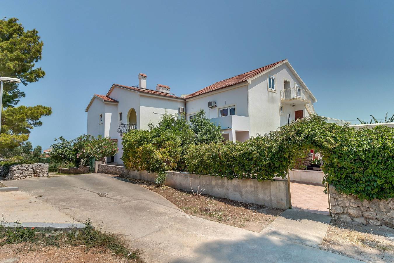 Ganze Wohnung, 1-Zimmer-Ferienwohnung mit Balkon Mali Losinj, Losinj -c in Mali Lošinj, Lošinj (Kvarner Bucht)