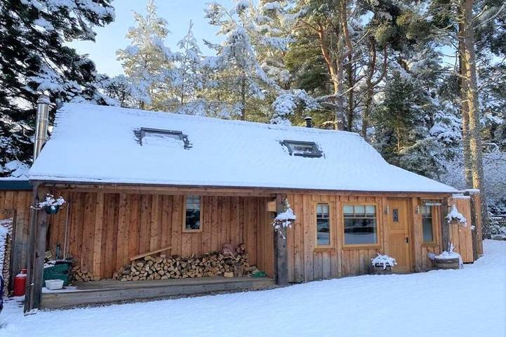 Holiday rental for 2 people, with hot tub, with pets in Boat of Garten