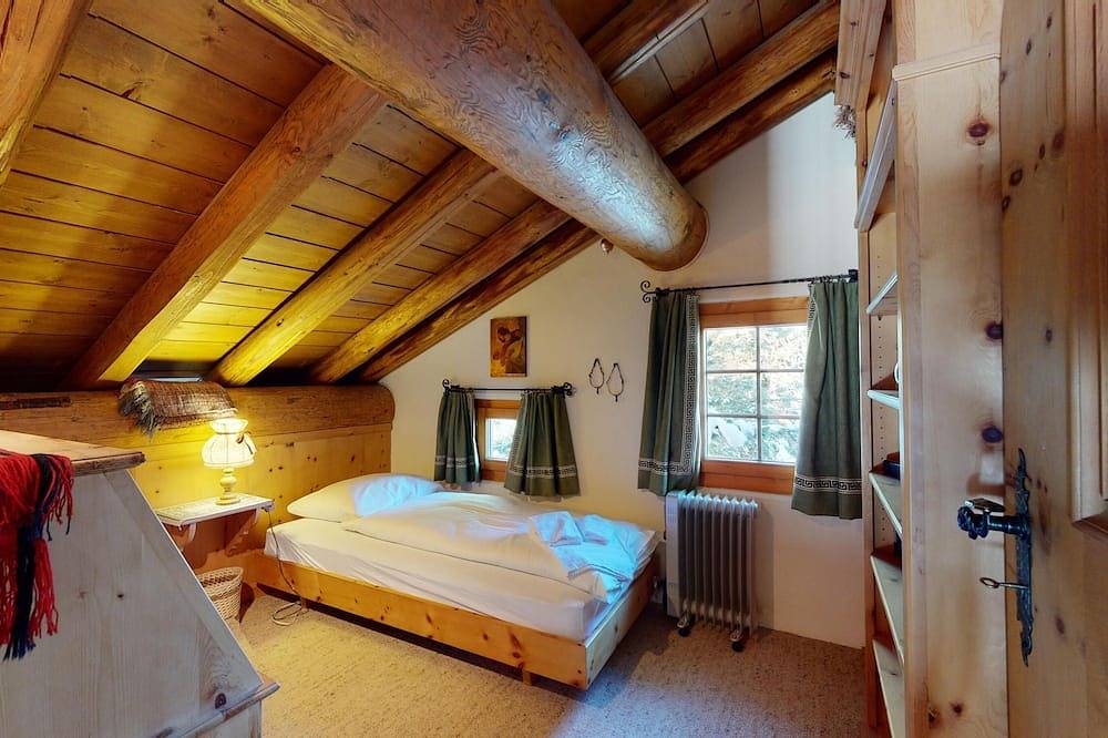 Ganze Wohnung, Apartment Starana 4 - Gemütliche 5-Zimmer-Maisonette in Madulain, Sankt Moritz