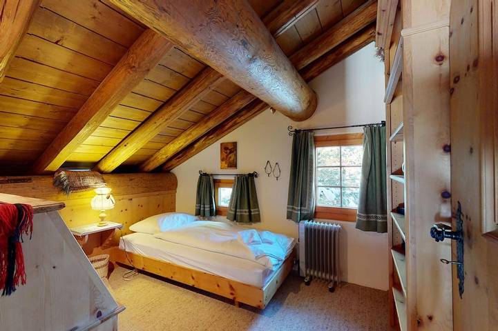 Ganze Wohnung, Apartment Starana 4 - Gemütliche 5-Zimmer-Maisonette in Madulain, Sankt Moritz