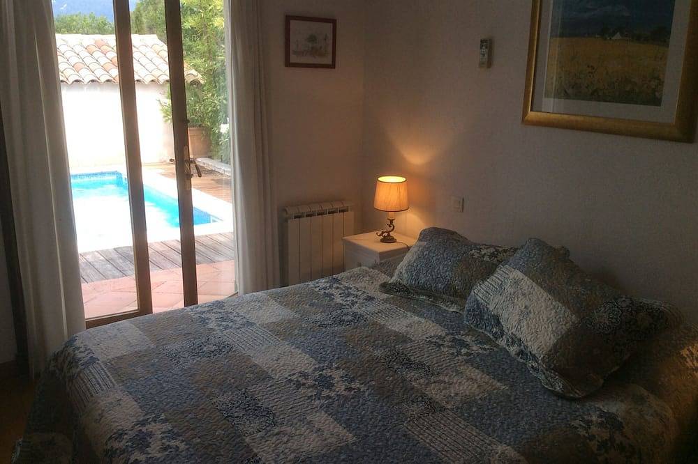 Hermosa Villa Rural en el jardín privado con piscina climatizada al aire libre in Fayenza, Region de Draguignan
