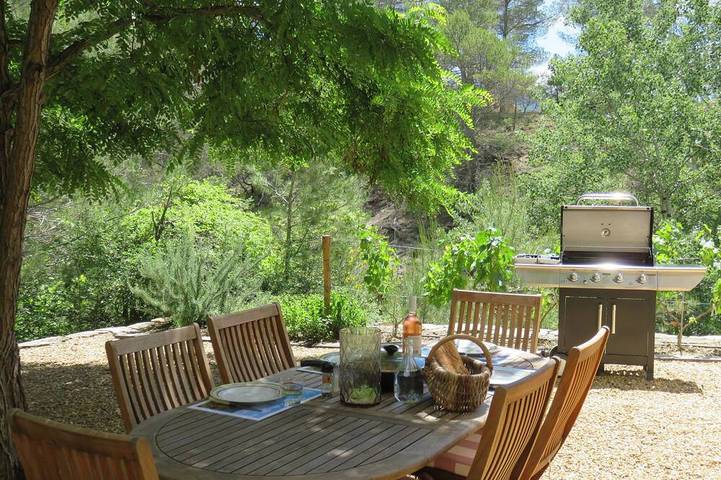 Gîte pour 4 personnes, avec Jardin à Eygaliers