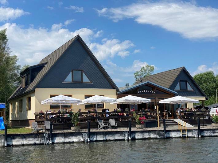 Ferienhaus, mit Terrasse und Garten sowie Ausblick in Dargun - 3