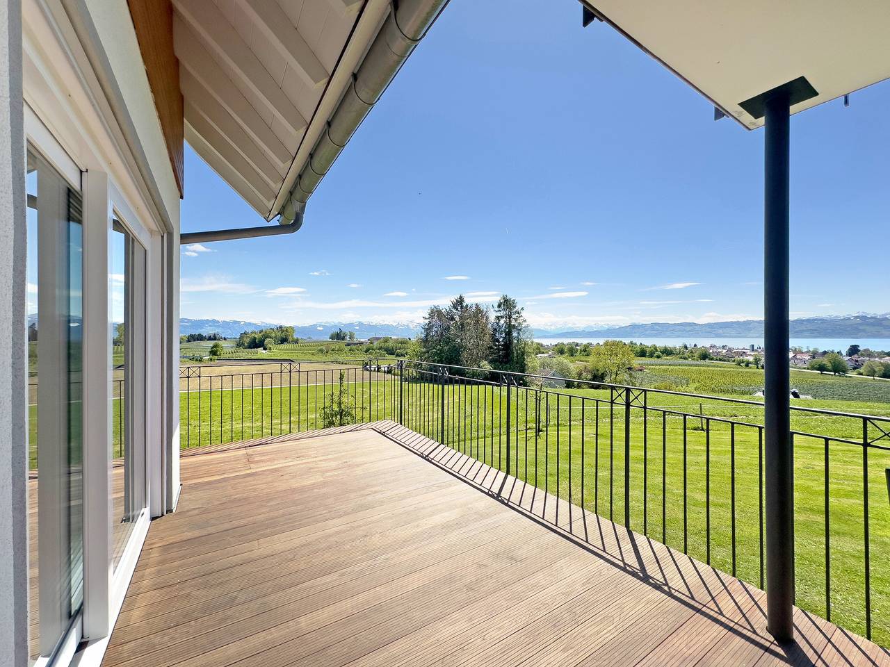 Ganze Wohnung, 'Wohnung 1' mit Seeblick, Gemeinschaftsgarten und Wlan in Kressbronn am Bodensee, Region Bodensee-Oberschwaben