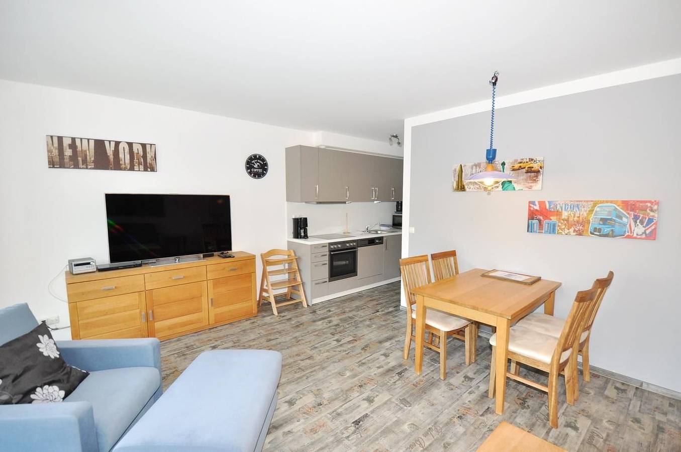 Ganze Wohnung, App. "Edda" : Zentrales Wohnen in St.Peter-Bad mit Balkon für 2 Personen in St. Peter-Bad, St. Peter-Ording