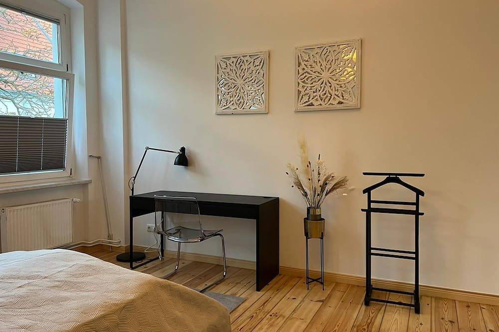 Ganze Wohnung, Neue, sanierte, modernisierte /komplett möblierte Wohnung Charlottenburg/ Berlin in Spandau, Berlin