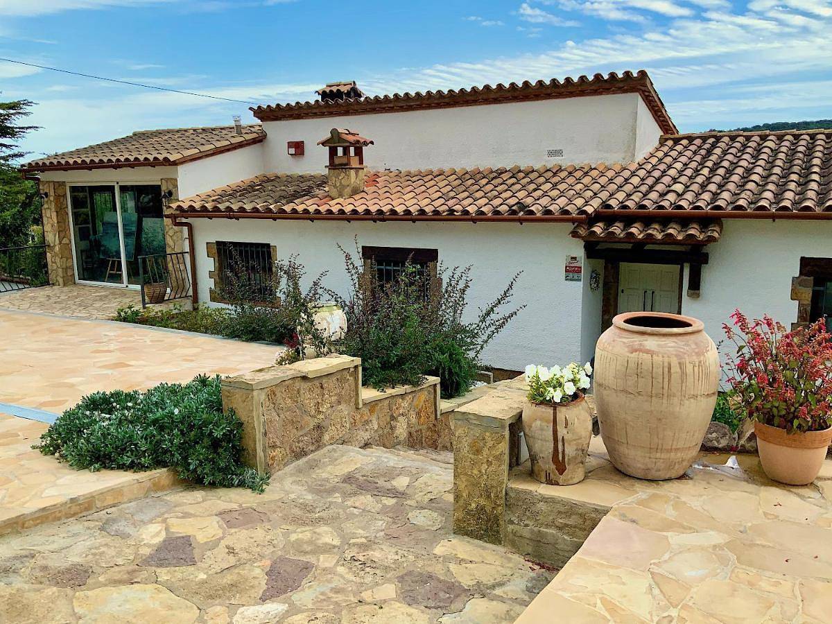 Villa Marlena, Calonge, Costa Brava,1 luxe private studio-appartement with private pool in quiet area, adults only, Catalonia, Spain in Cabanyes, Calonge