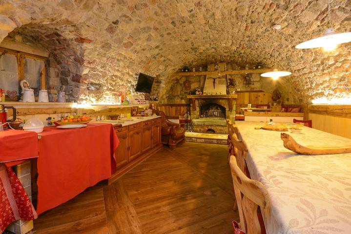 Apartamento entero, En un entorno montañoso con vistas panorámicas – Apartamento Georesort A4 in Tremosine, Montañas Garda